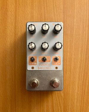 Pladask Elektrisk Baklengs 2021 - Present - White